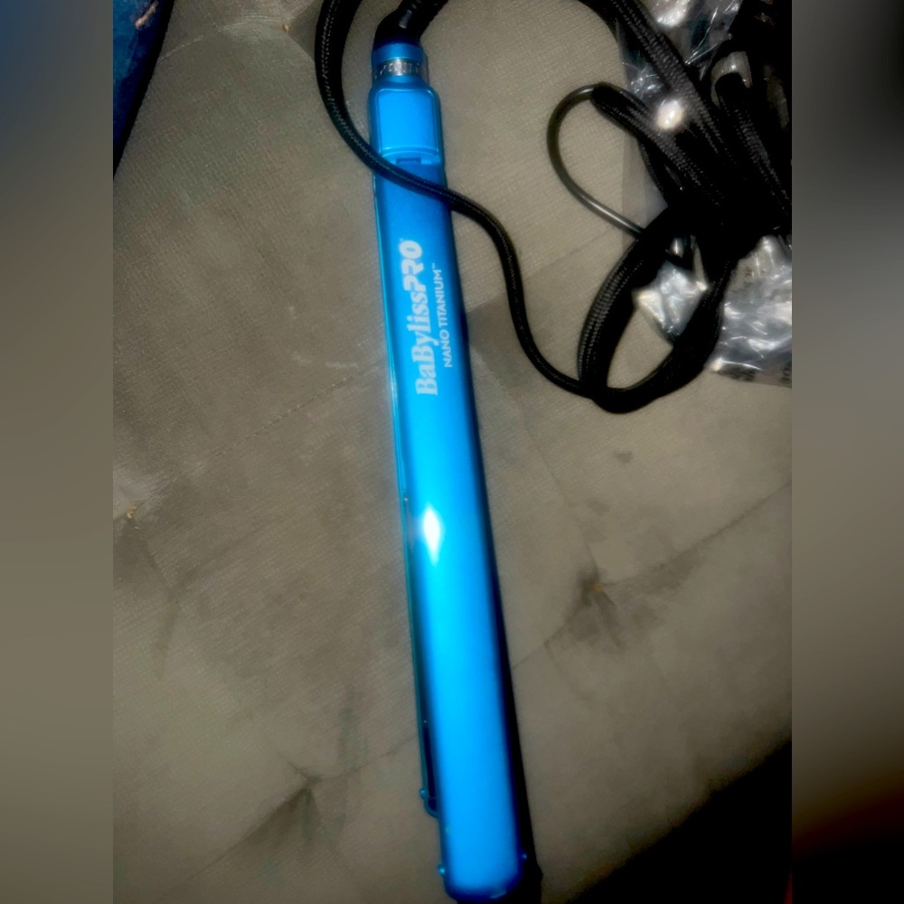 Babyliss pro nano titanium hair straightener